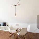 Romantic - Versteck Am Strom