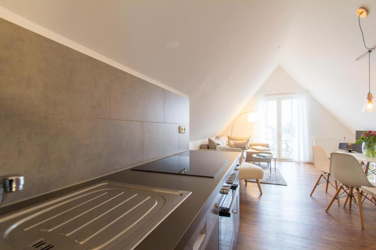 Romantic - Versteck Am Strom * Rostock